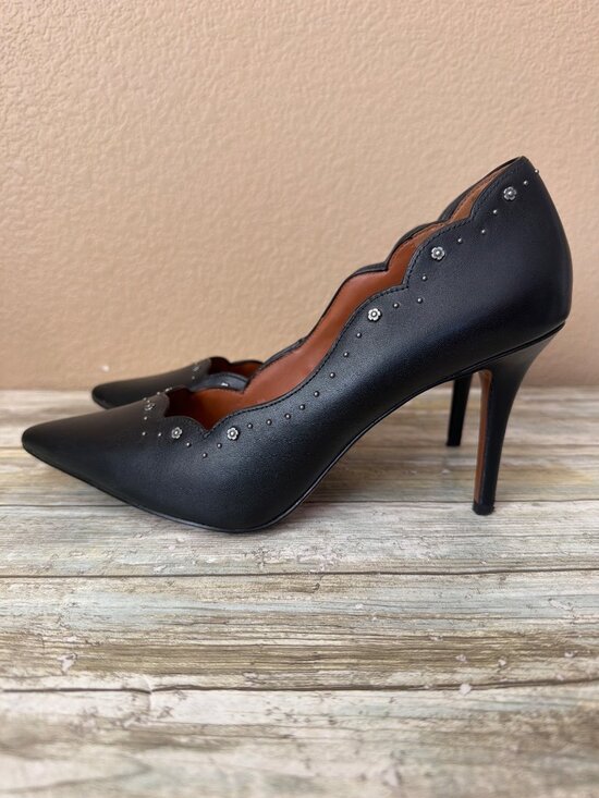 Coach Shoes - Coach Waverly Black Leather Scalloped Studded Pumps Pointed Toe Heels Size 9